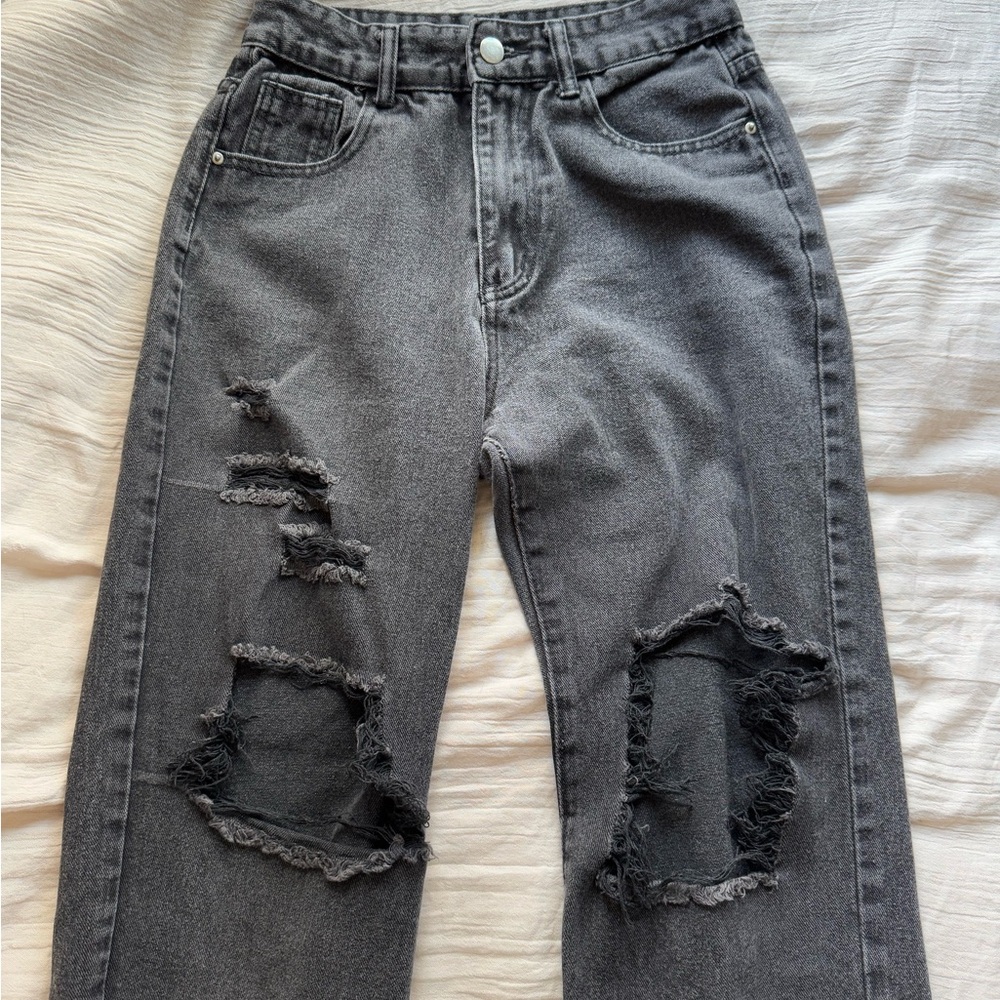 Distressed Grey Women's Jeans